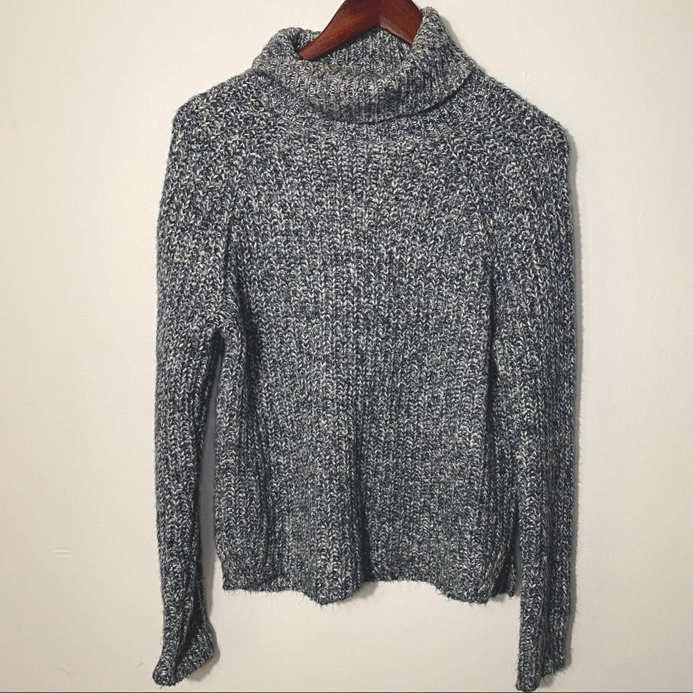 Abercrombie & Fitch Turtleneck Sweater Size Small